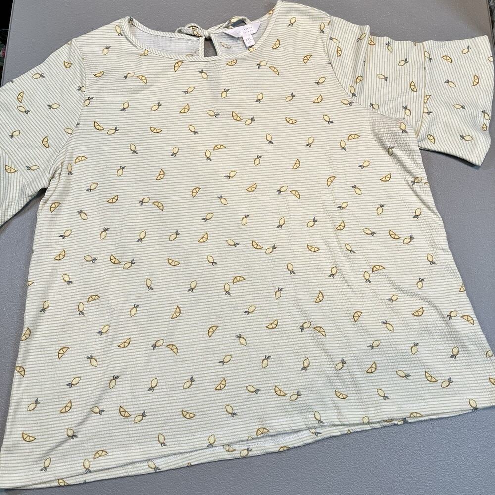 LC Lauren Conrad XXL Fruit Pineapple Keyhole Tie Back Top Stretch Flutter Sleeve